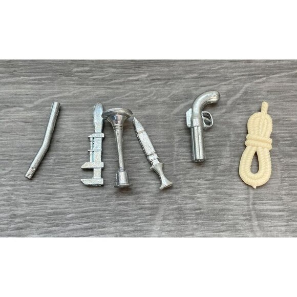 Replacement Pieces Clue‎ Board Game Weapons 6 pcs - Picture 1 of 2